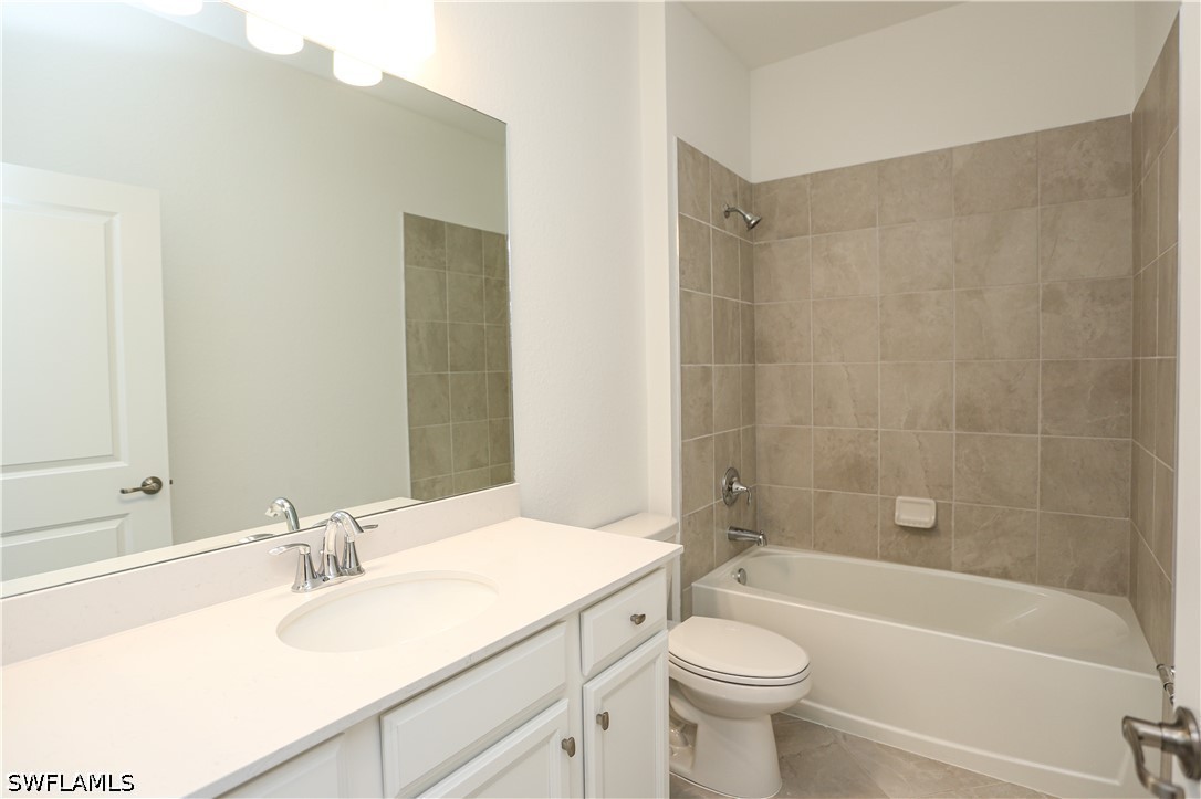 2 Bed Waterfront Home for Sale in Naples, photo 26