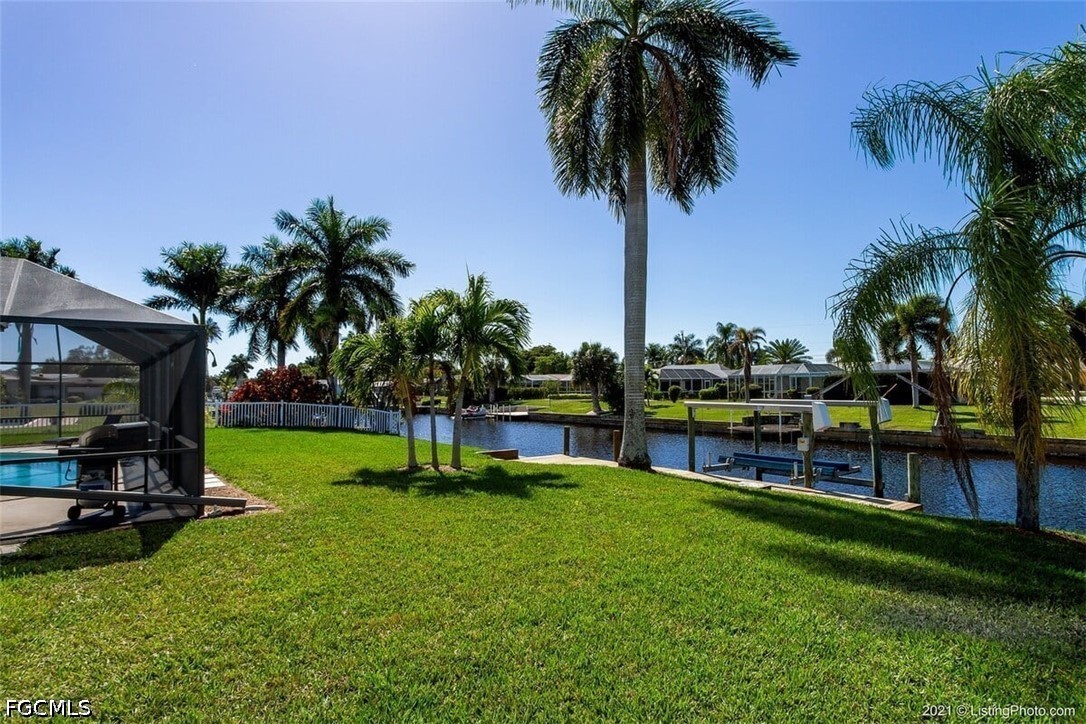 2 Bed Pool Home for Sale in Cape Coral, photo 26