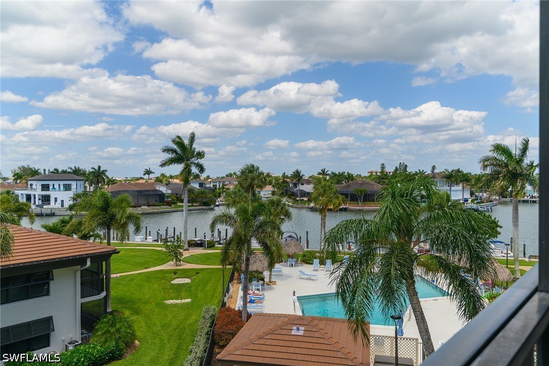 2 Bed Waterfront Home for Sale in Marco Island, photo 26