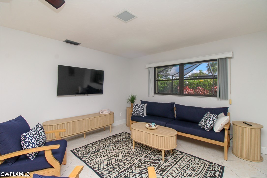 3 Bed Pool Home for Sale in Forest Hills, photo 26