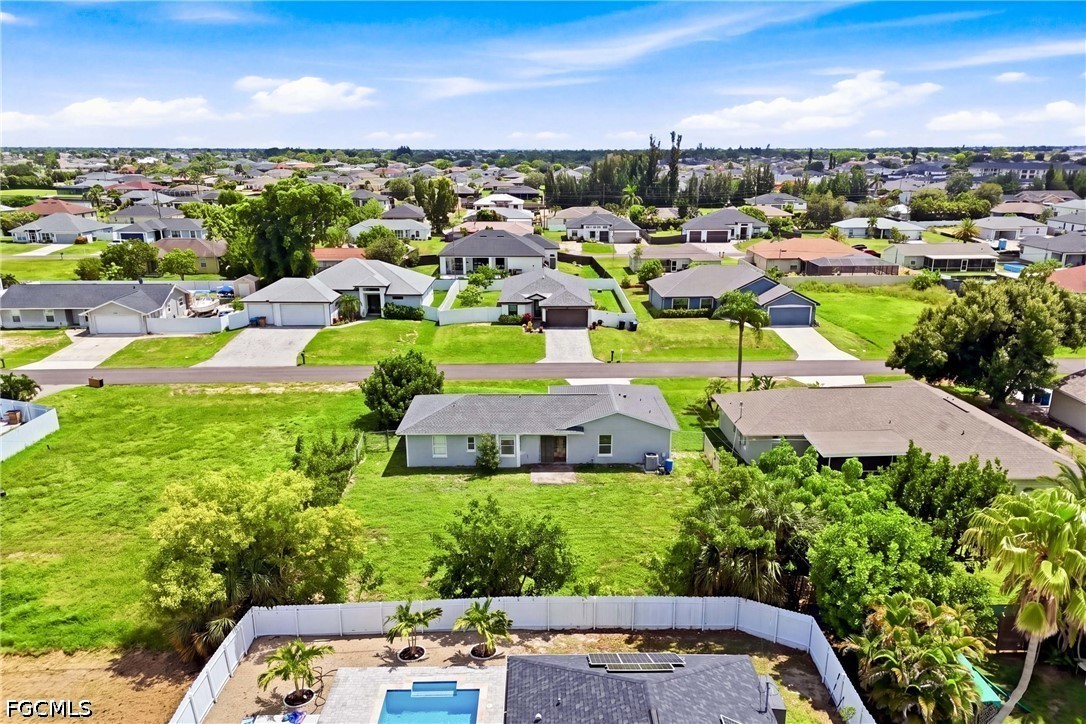 3 Bed SingleFamilyResidence for Sale in Cape Coral, photo 26