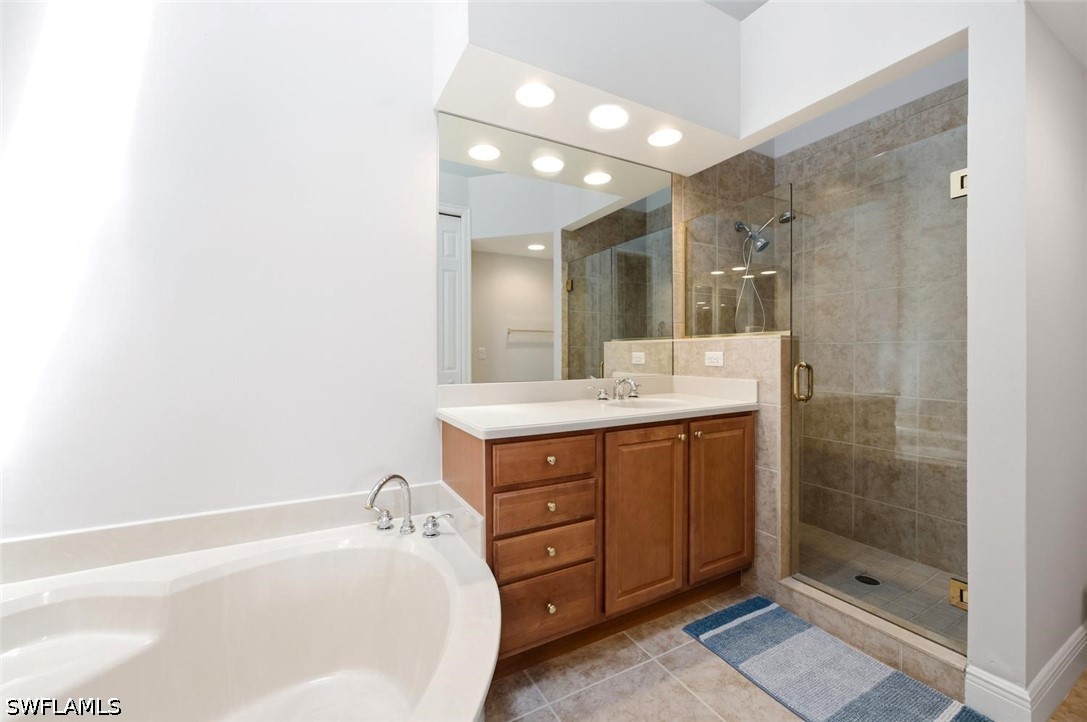 3 Bed Waterfront Home for Sale in Hawthorne, photo 26