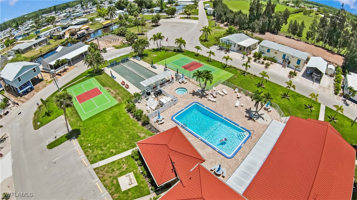 2 Bed ManufacturedHome for Sale in Pine Island Cove, photo 27