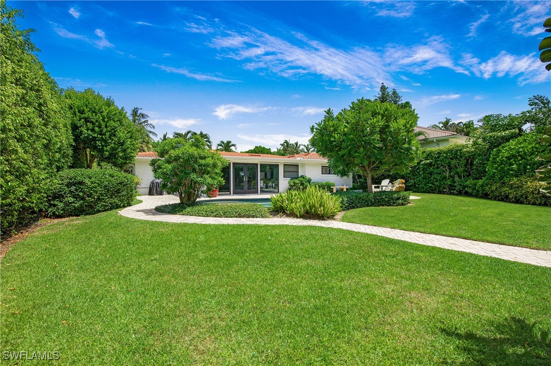 3 Bed Pool Home for Sale in Golden Shores, photo 27