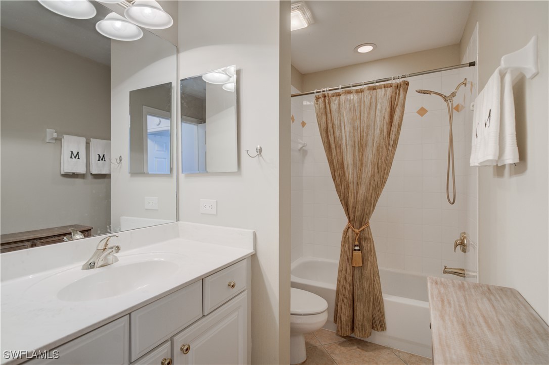 2 Bed Waterfront Home for Sale in Island Sound, photo 27
