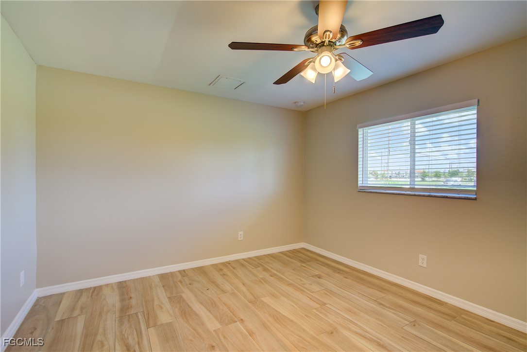 3 Bed Waterfront Home for Sale in Cape Coral, photo 27