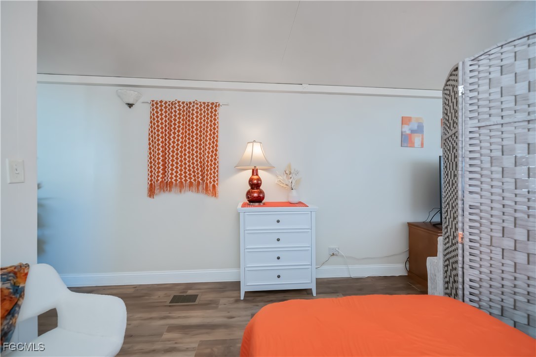 1 Bed ManufacturedHome for Sale in North Fort Myers, photo 27