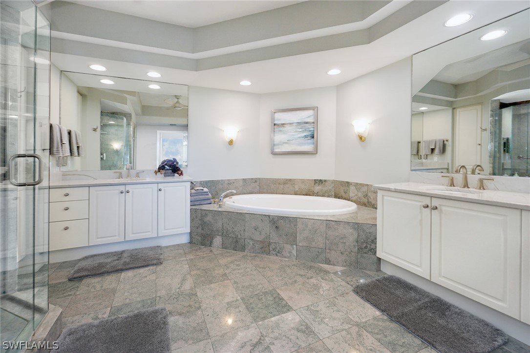 3 Bed Waterfront Home for Sale in Naples, photo 27
