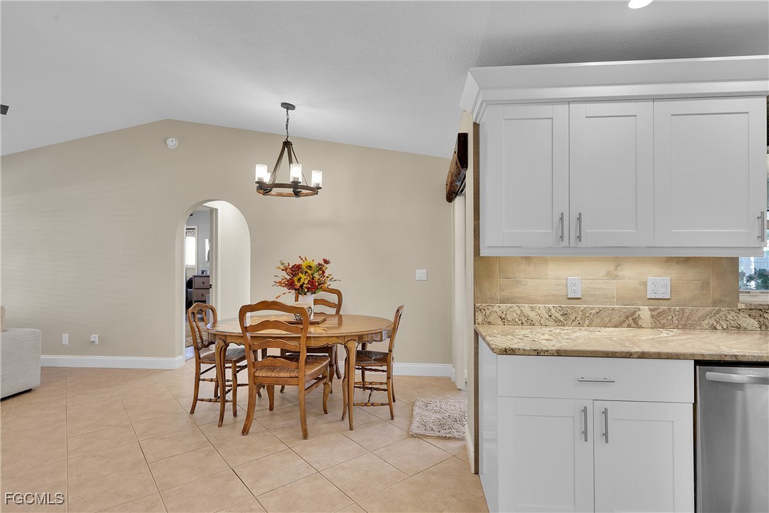 3 Bed SingleFamilyResidence for Sale in Cape Coral, photo 27