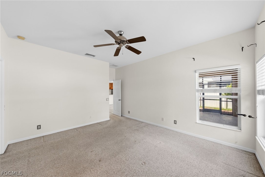3 Bed SingleFamilyResidence for Sale in Cape Coral, photo 27