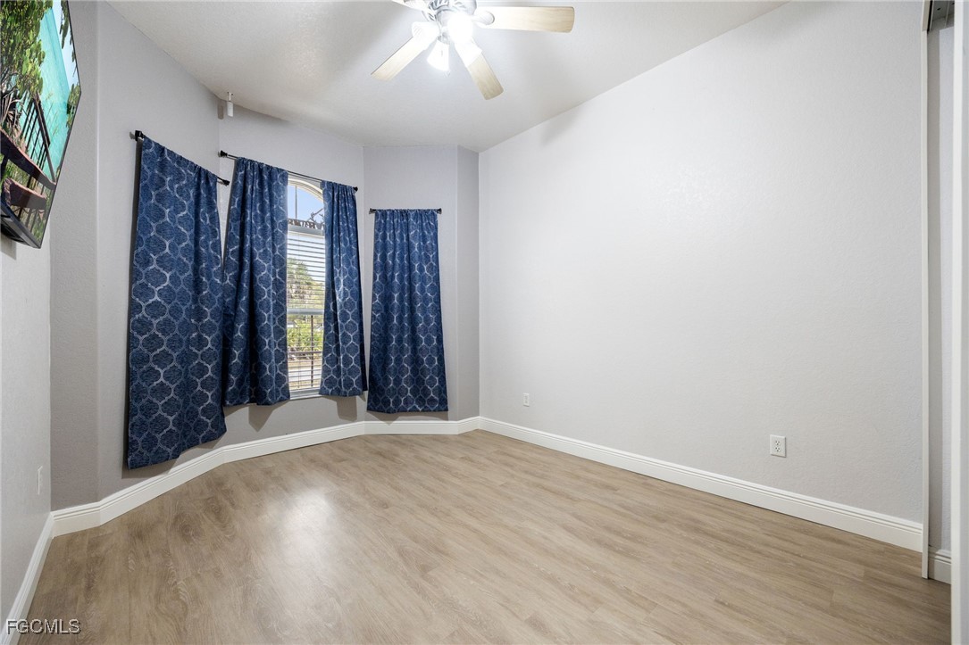 4 Bed SingleFamilyResidence for Sale in Lehigh Acres, photo 27