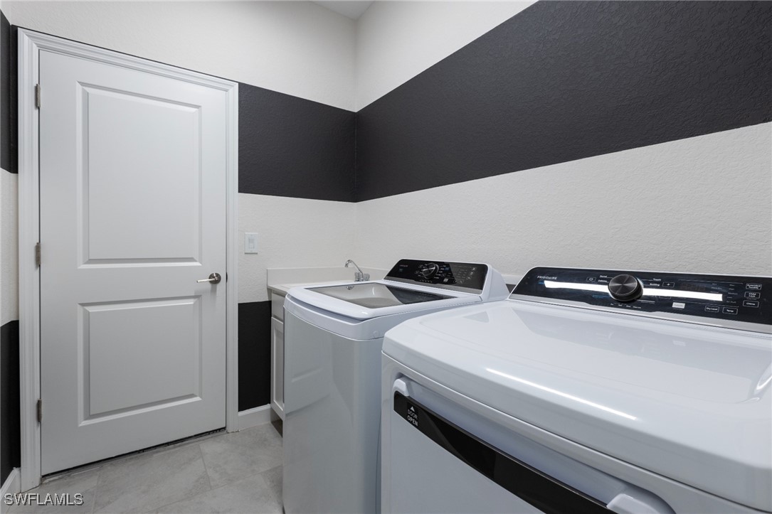 3 Bed SingleFamilyResidence for Sale in Stonehill Manor, photo 27