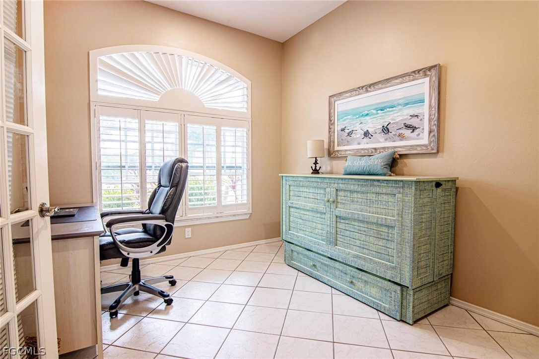 3 Bed Pool Home for Sale in Cape Coral, photo 27