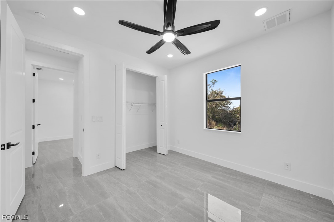 3 Bed SingleFamilyResidence for Sale in Lehigh Acres, photo 27