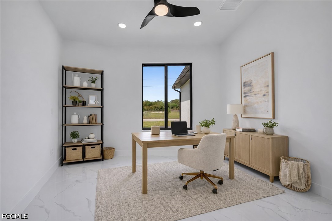 3 Bed SingleFamilyResidence for Sale in Lehigh Acres, photo 27
