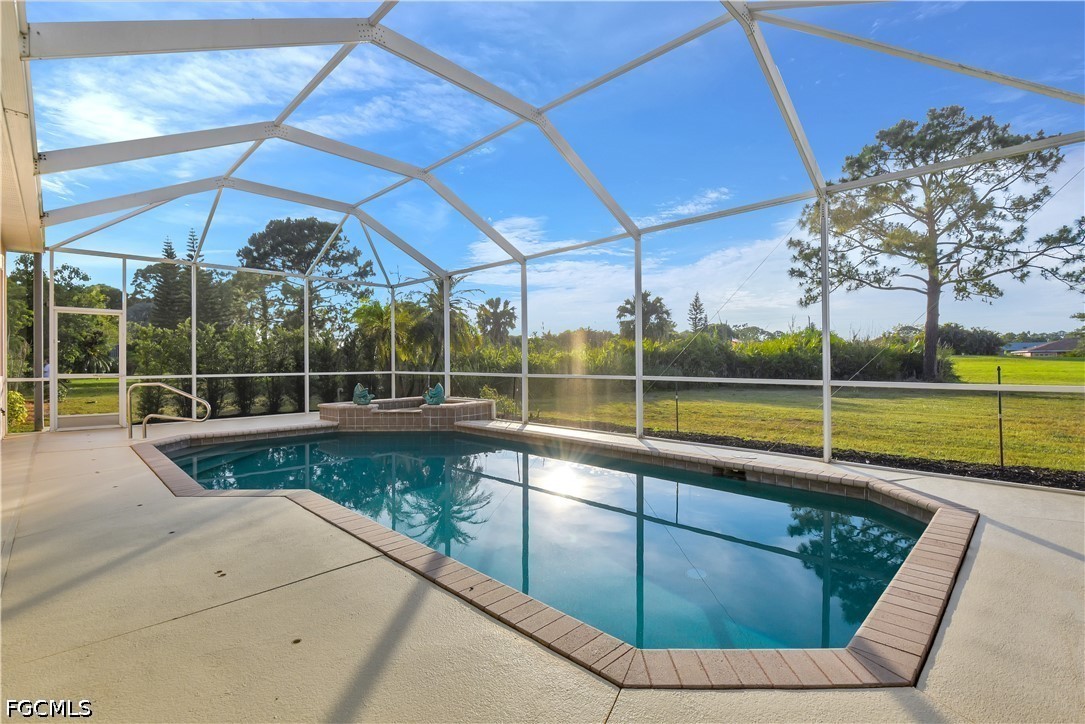 4 Bed Pool Home for Sale in Westminster, photo 27