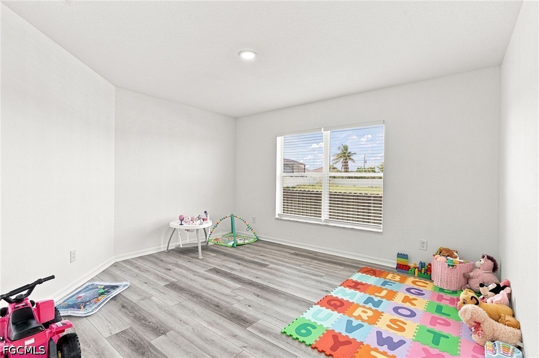 3 Bed SingleFamilyResidence for Sale in Cape Coral, photo 27