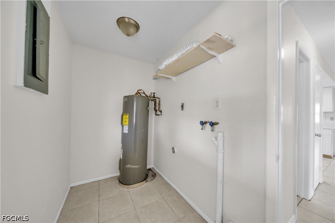 4 Bed Waterfront Home for Sale in Fort Myers, photo 27