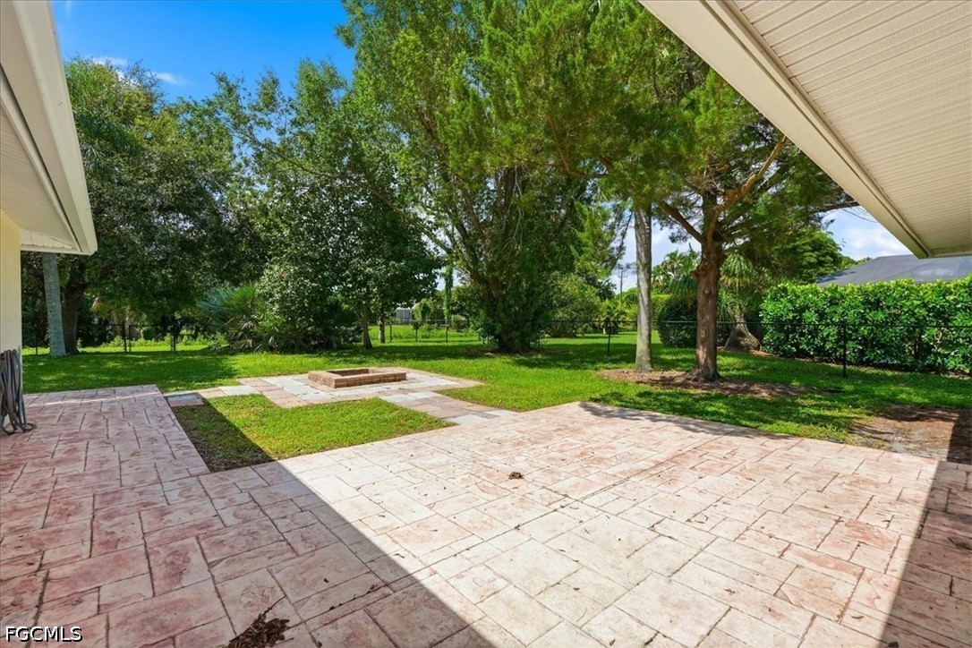 3 Bed Waterfront Home for Sale in Fort Myers, photo 27