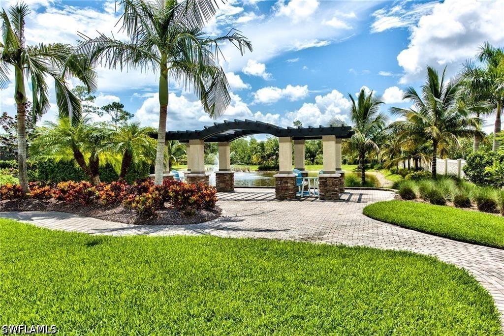 4 Bed SingleFamilyResidence for Sale in Naples, photo 27