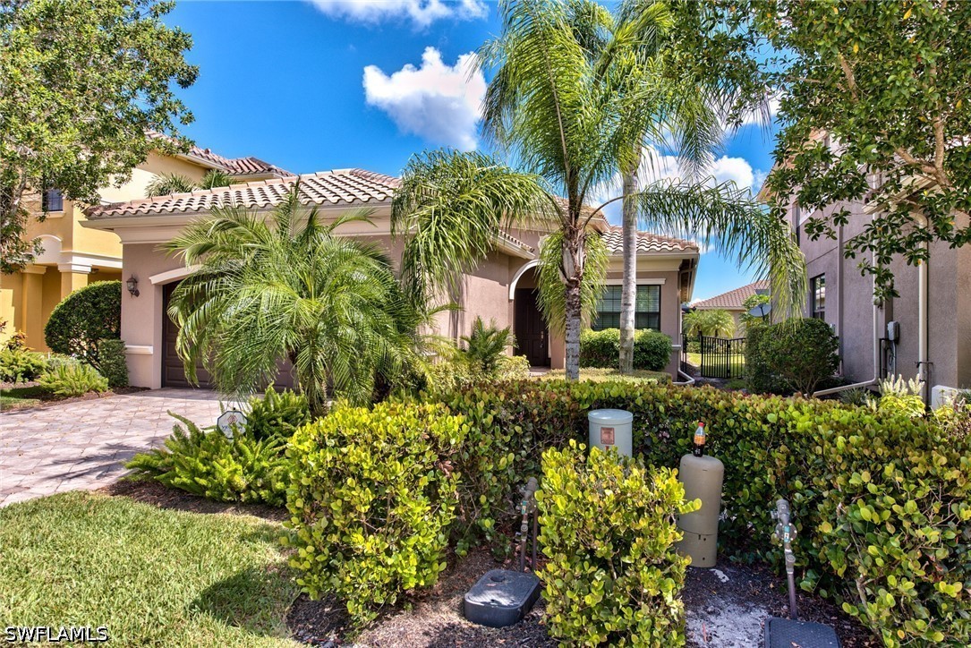 3 Bed SingleFamilyResidence for Sale in Naples, photo 27