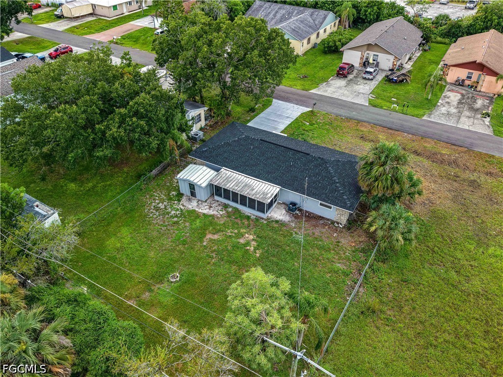3 Bed SingleFamilyResidence for Sale in Fort Myers, photo 27