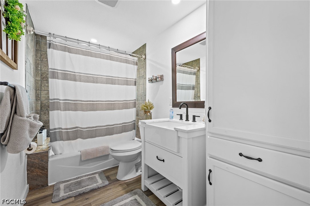 2 Bed Pool Home for Sale in Cape Coral, photo 27