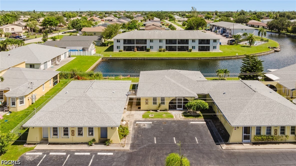 2 Bed Waterfront Home for Sale in Cape Coral, photo 27