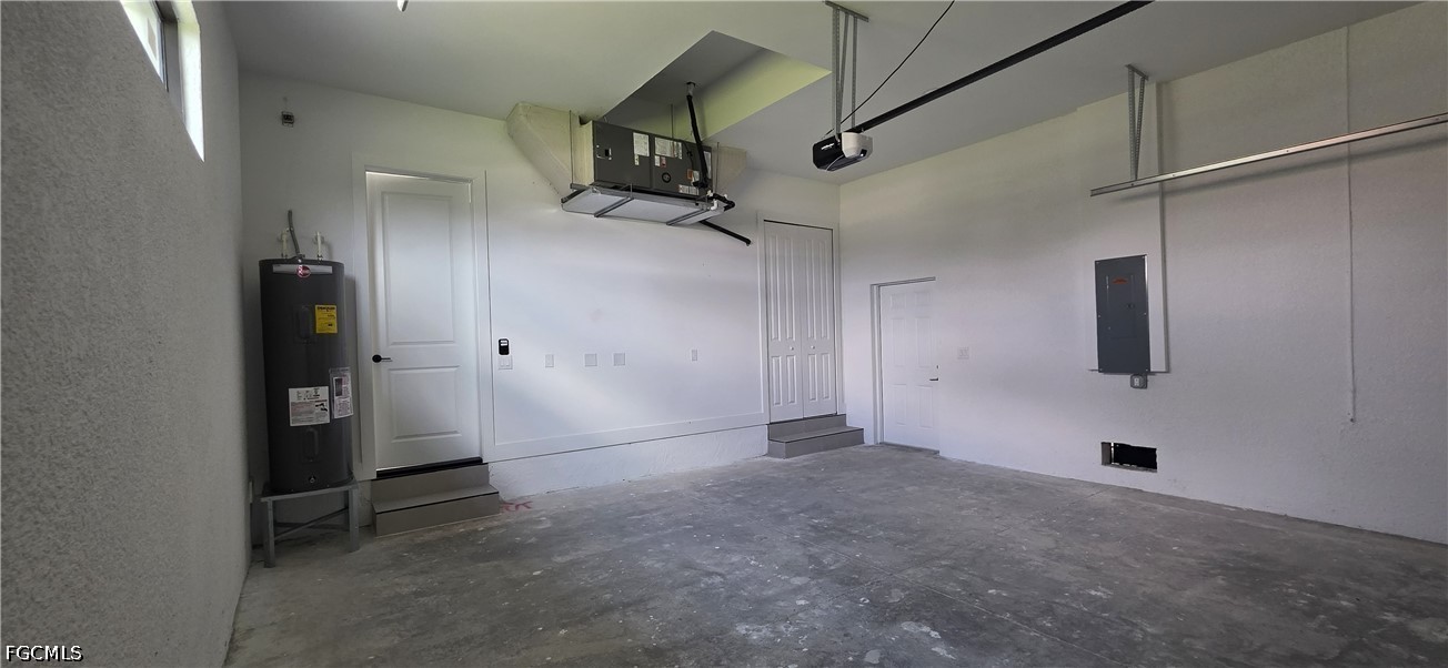 4 Bed SingleFamilyResidence for Sale in Cape Coral, photo 27