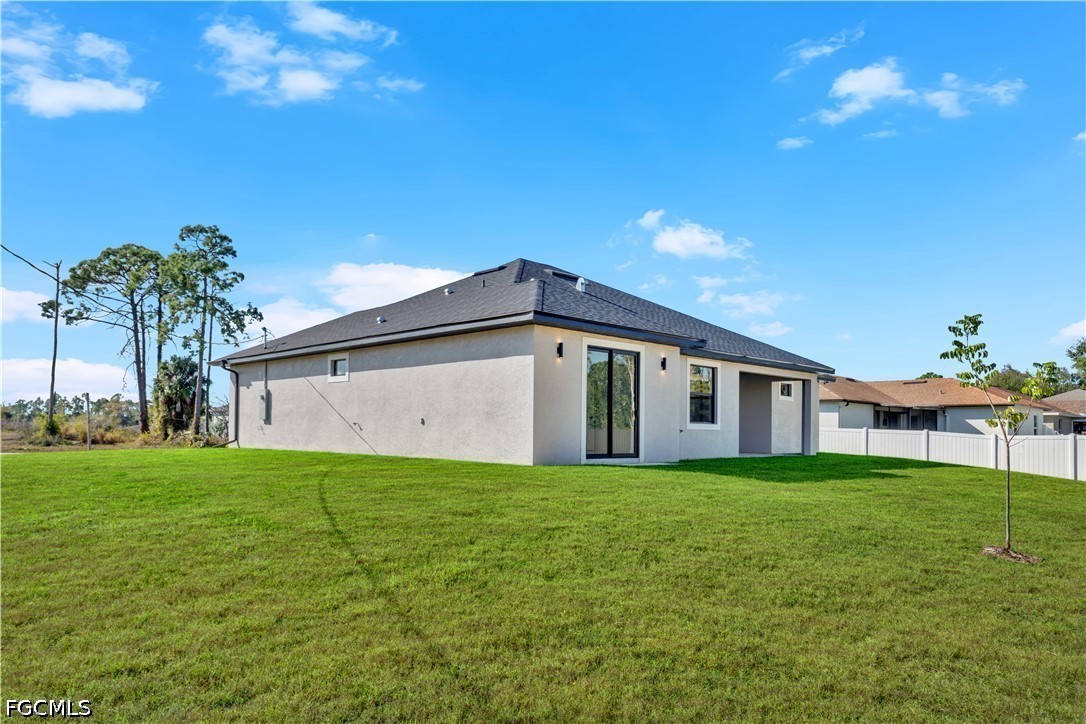 4 Bed SingleFamilyResidence for Sale in Lehigh Acres, photo 27