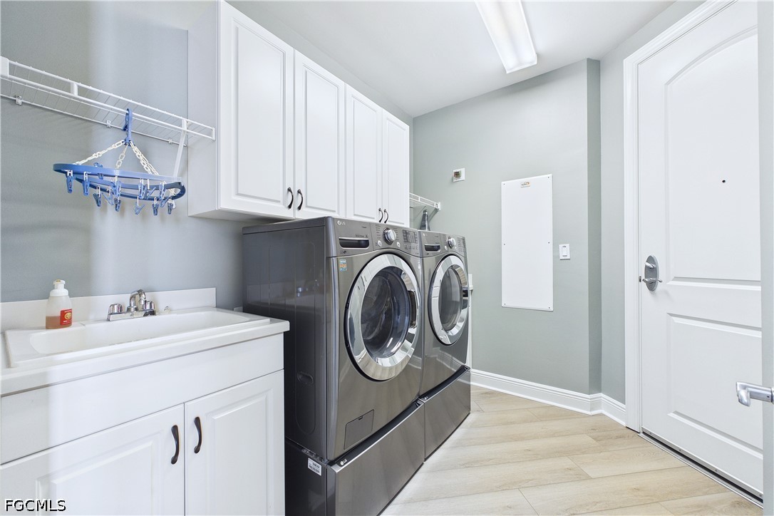 3 Bed Pool Home for Sale in High Point Place, photo 27