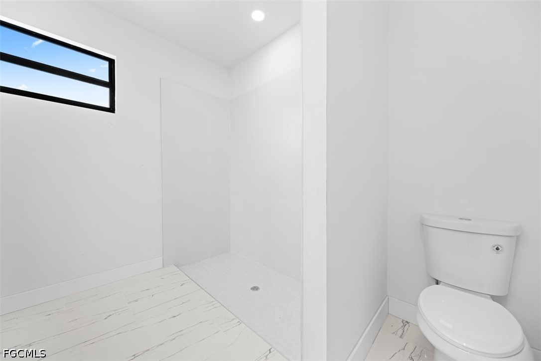 3 Bed SingleFamilyResidence for Sale in Lehigh Acres, photo 27