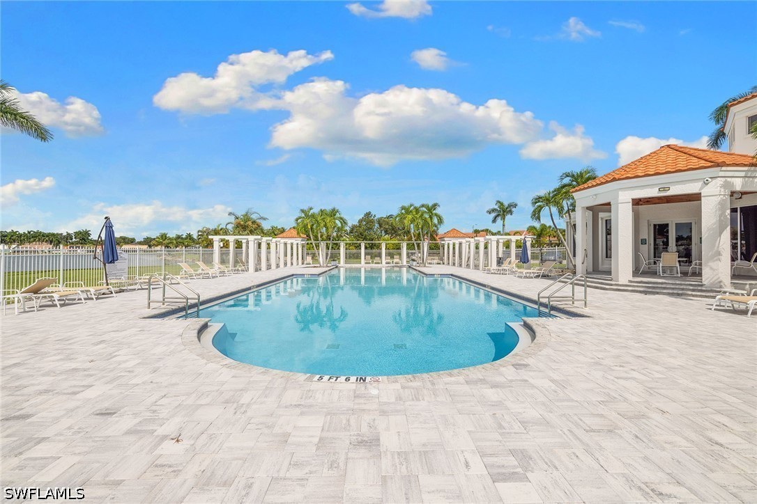 2 Bed Condominium for Sale in Naples, photo 27
