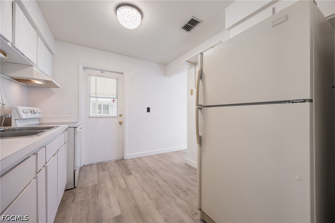 2 Bed Attached for Sale in Pinewood Condominium, photo 27