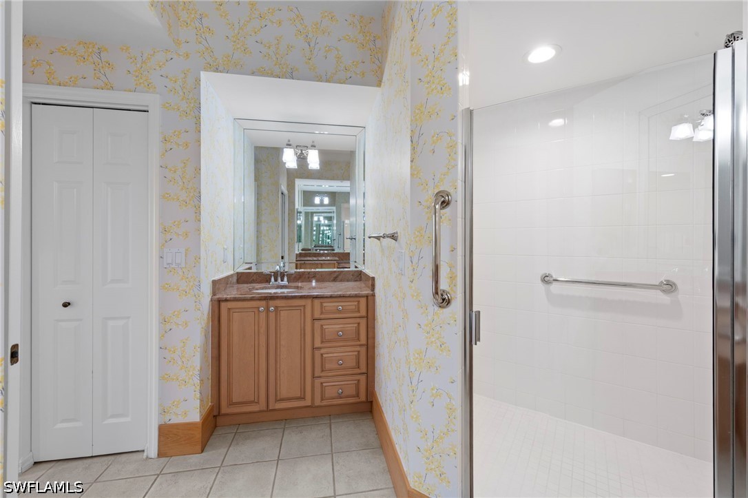 3 Bed Waterfront Home for Sale in Naples, photo 27