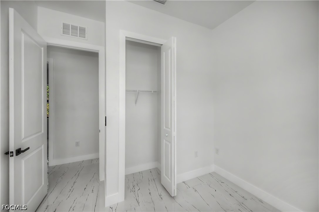 3 Bed SingleFamilyResidence for Sale in Lehigh Acres, photo 27