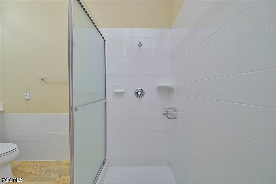 3 Bed Pool Home for Sale in Verona Walk, photo 27