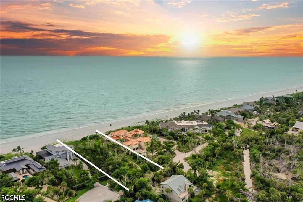 Waterfront Home for Sale in Metes And Bounds, photo 27