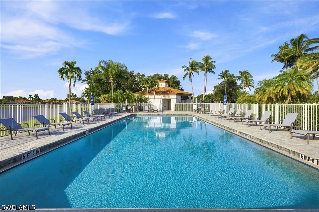 3 Bed Waterfront Home for Sale in Village Walk, photo 27