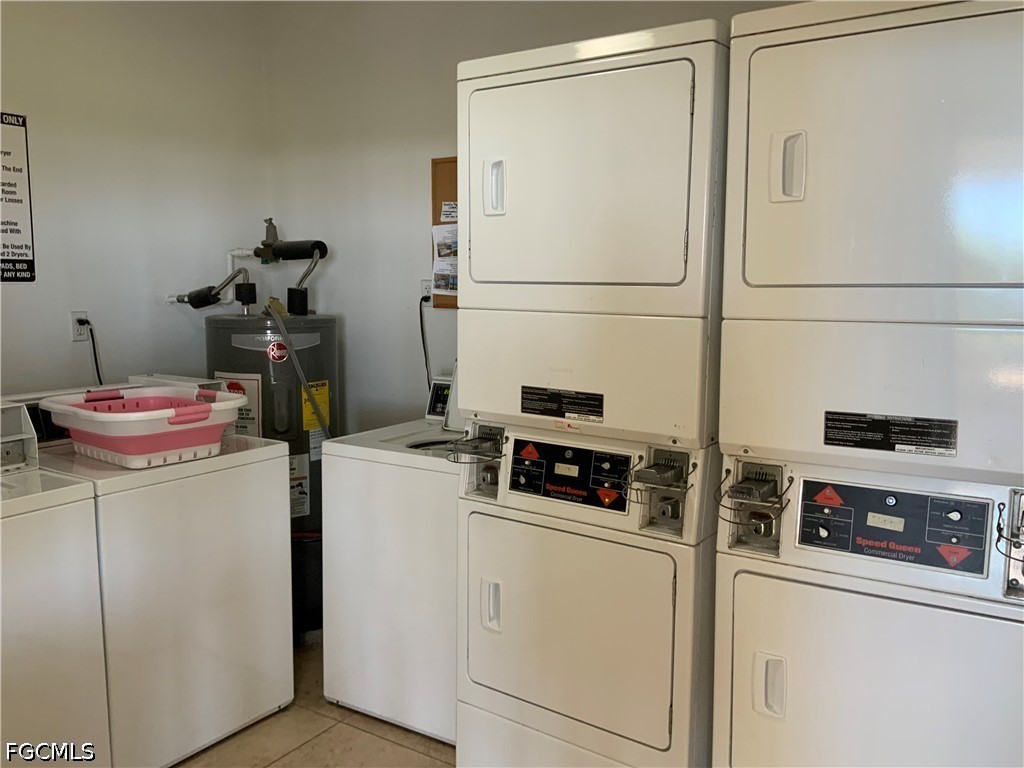 1 Bed Waterfront Home for Sale in Fort Myers Beach, photo 27