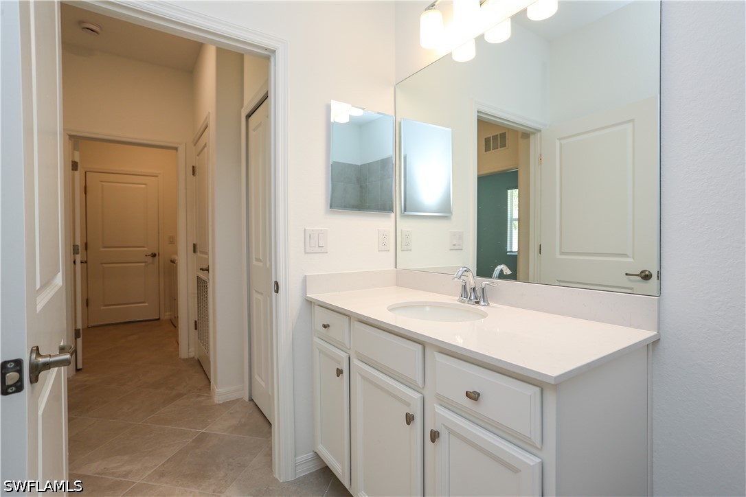 2 Bed Waterfront Home for Sale in Naples, photo 27