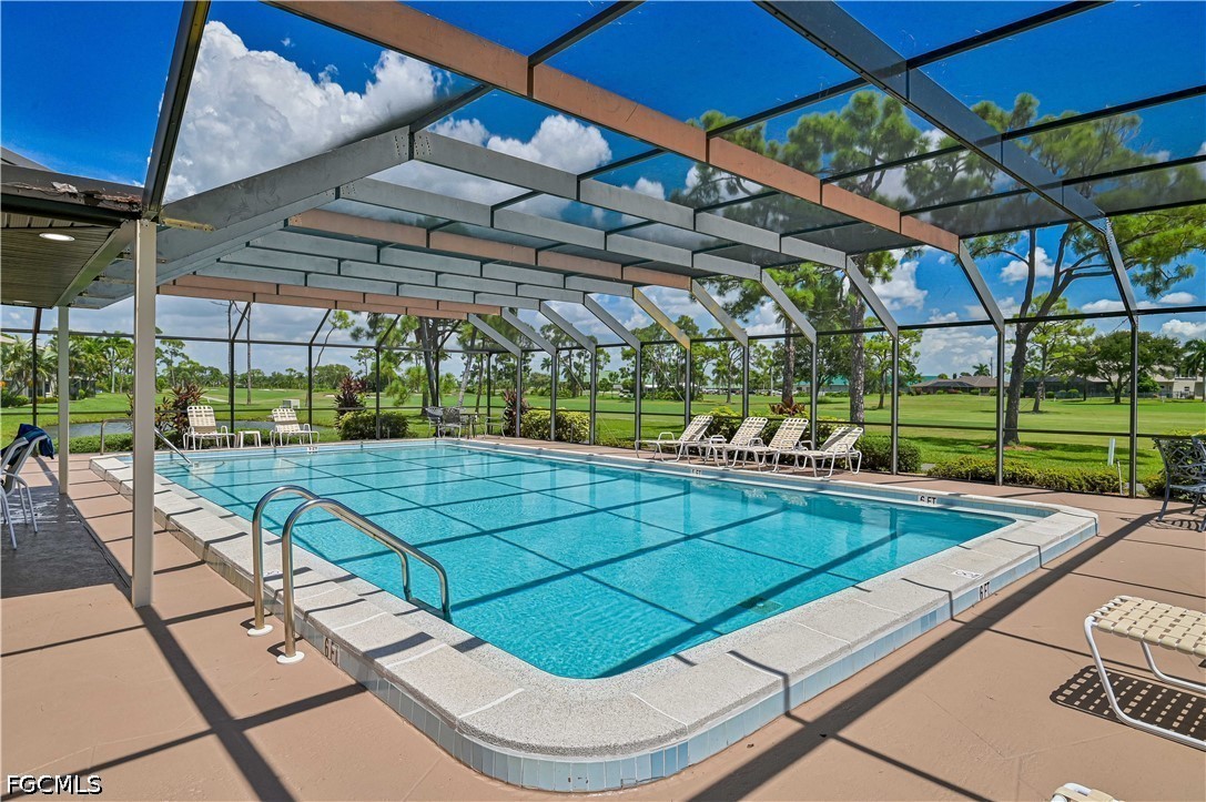 2 Bed Pool Home for Sale in Cape Coral, photo 27