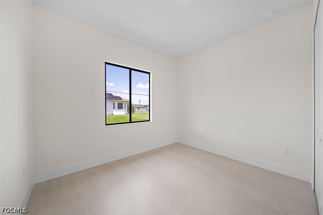 3 Bed SingleFamilyResidence for Sale in Cape Coral, photo 27