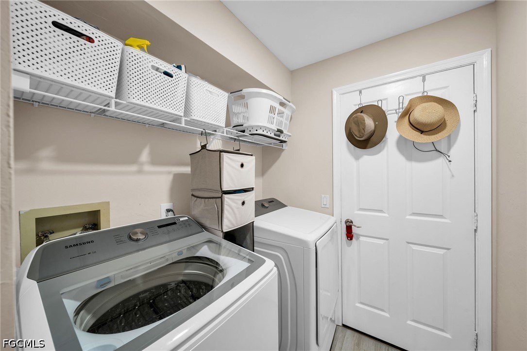 3 Bed SingleFamilyResidence for Sale in The Meadow, photo 27