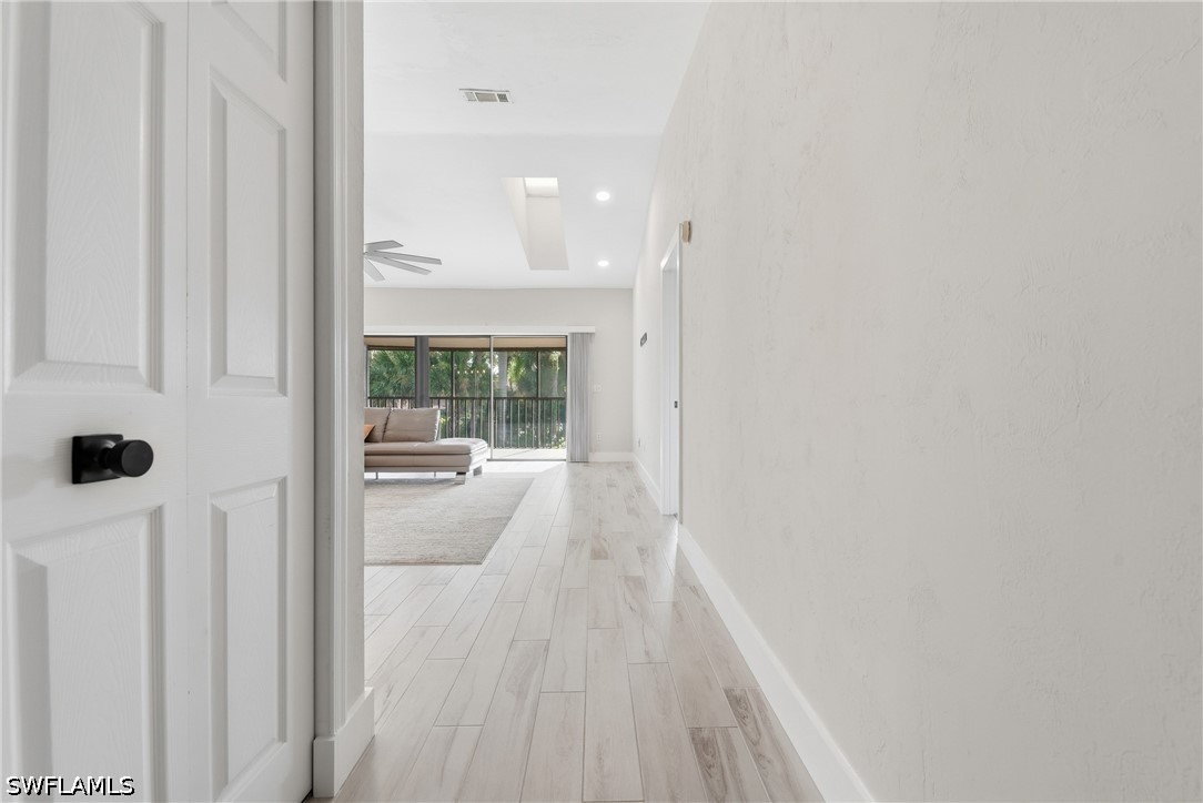 2 Bed Condominium for Sale in Coach House, photo 27