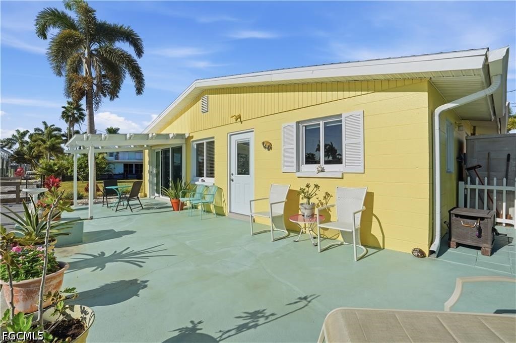 2 Bed Waterfront Home for Sale in Matlacha, photo 27