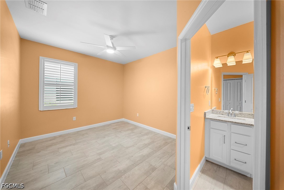 3 Bed SingleFamilyResidence for Sale in Timber Creek, photo 27