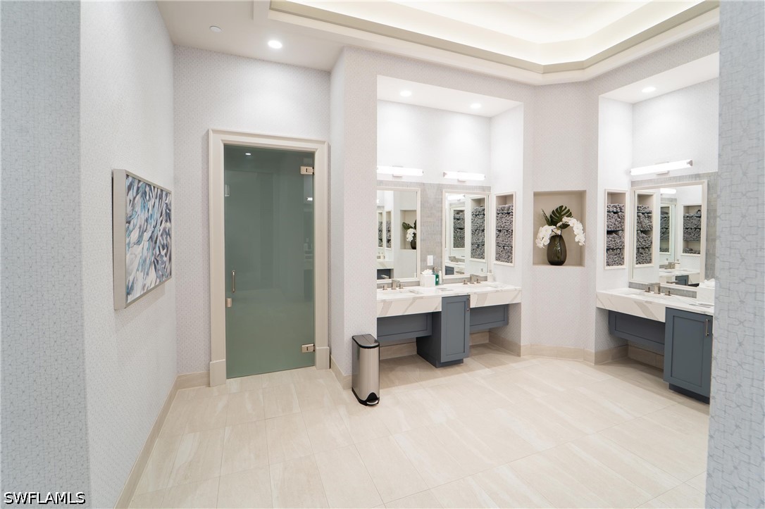 2 Bed Condominium for Sale in Eagle Creek, photo 27