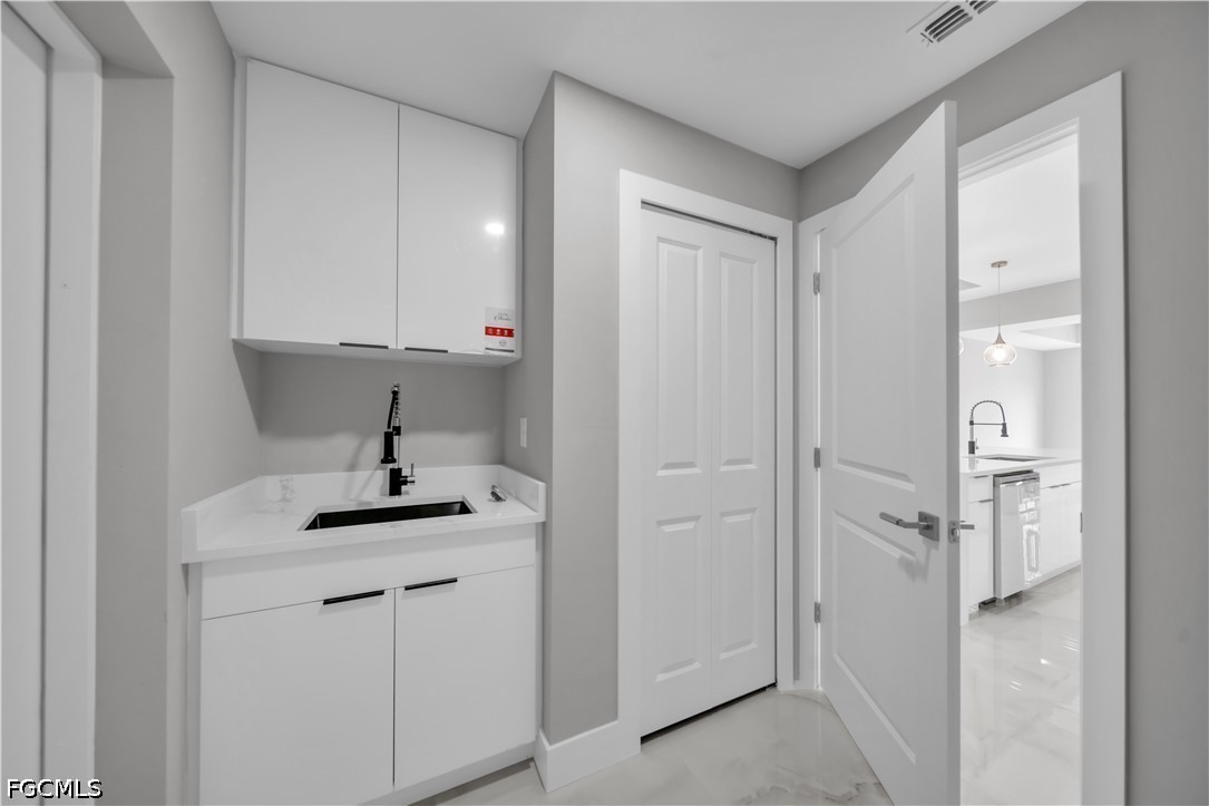 3 Bed SingleFamilyResidence for Sale in Lehigh Acres, photo 27