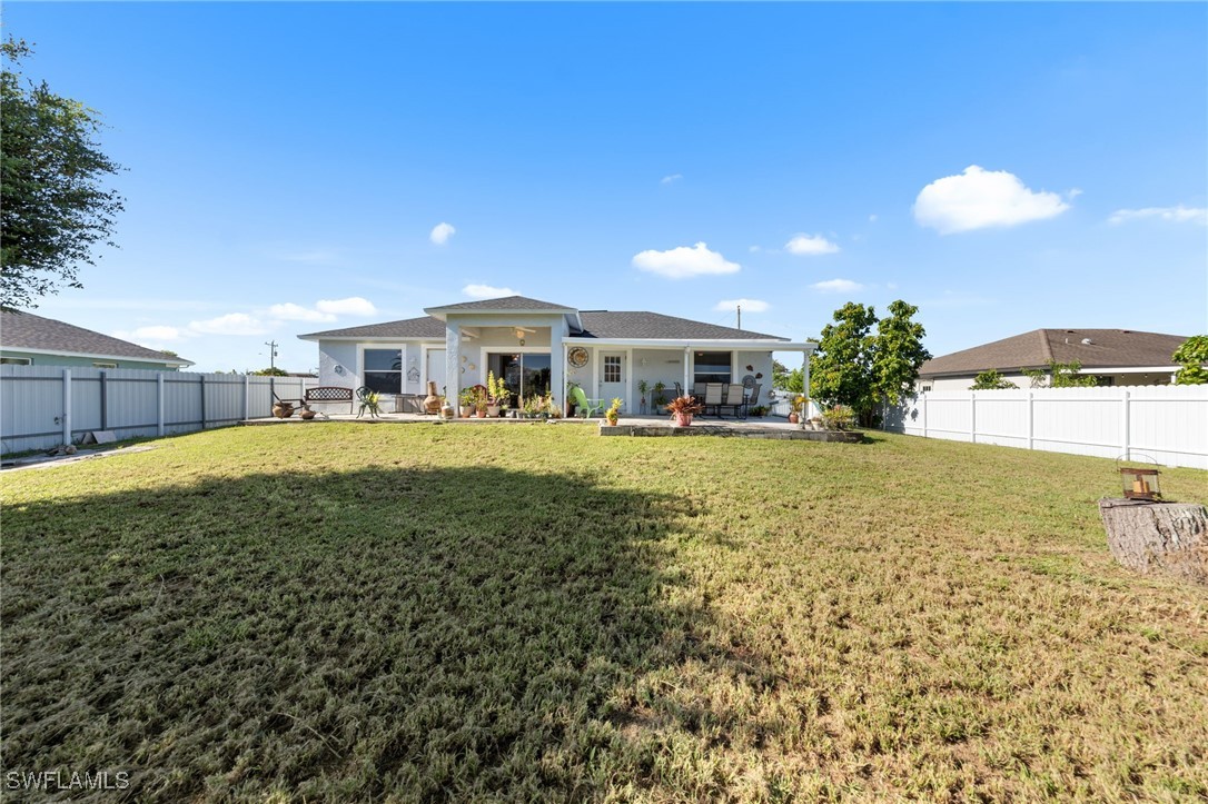 3 Bed SingleFamilyResidence for Sale in Cape Coral, photo 28